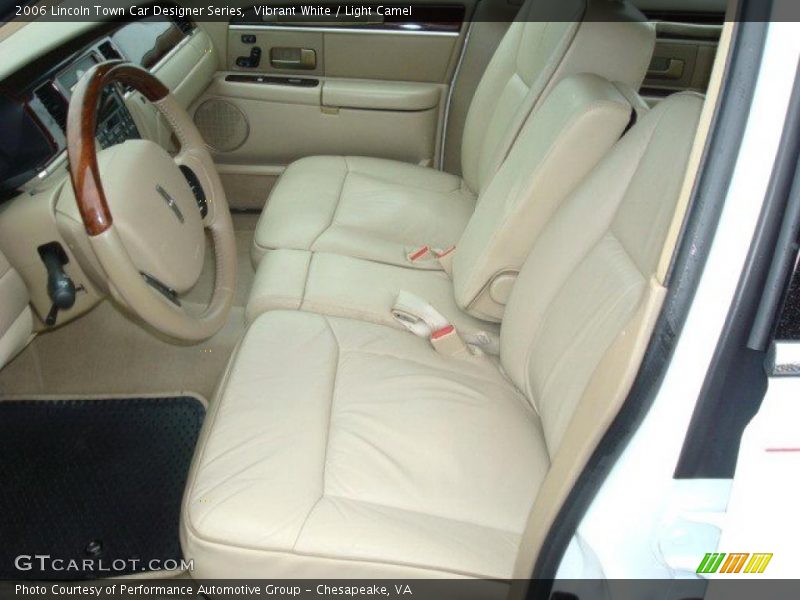 Vibrant White / Light Camel 2006 Lincoln Town Car Designer Series