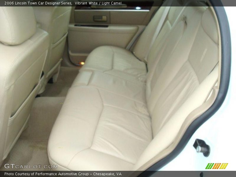 Vibrant White / Light Camel 2006 Lincoln Town Car Designer Series