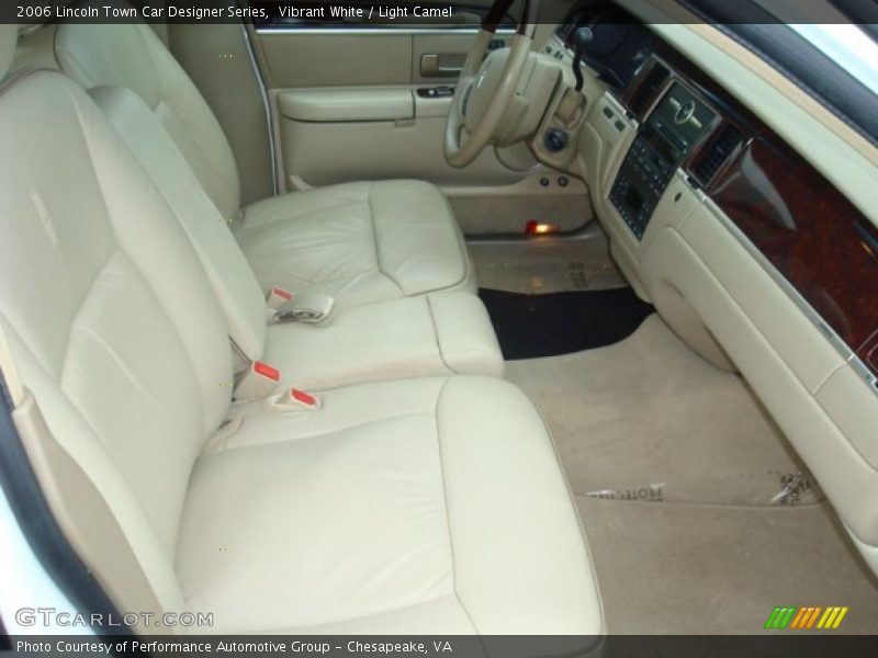 Vibrant White / Light Camel 2006 Lincoln Town Car Designer Series