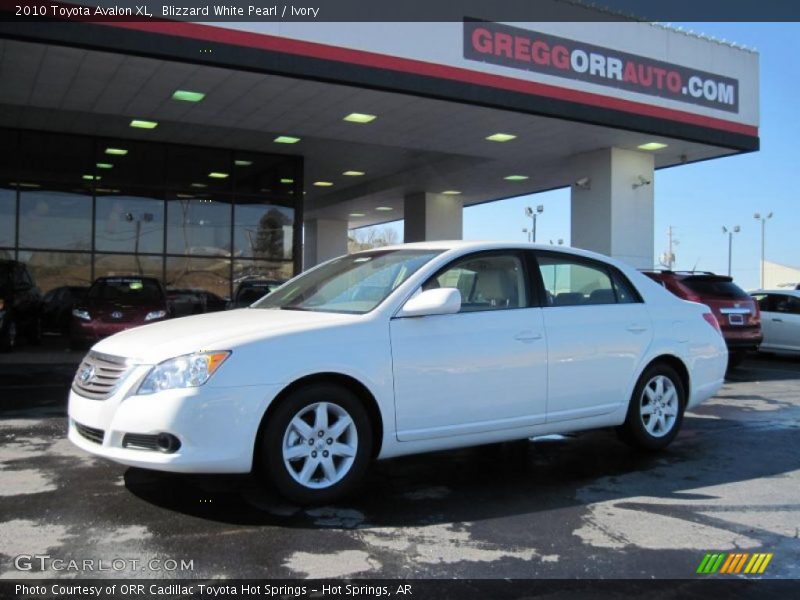Blizzard White Pearl / Ivory 2010 Toyota Avalon XL