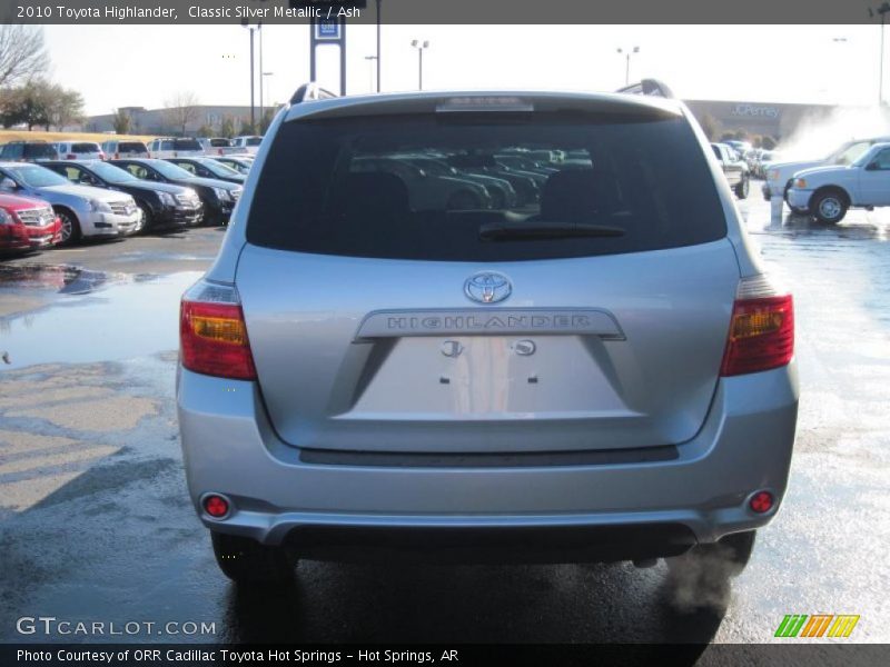 Classic Silver Metallic / Ash 2010 Toyota Highlander