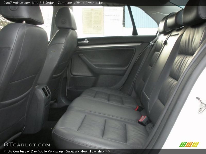 Campanella White / Anthracite 2007 Volkswagen Jetta 2.5 Sedan