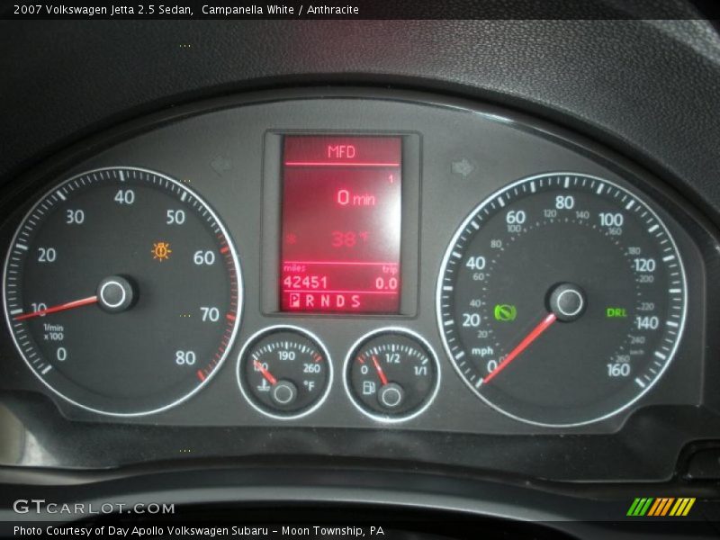 Campanella White / Anthracite 2007 Volkswagen Jetta 2.5 Sedan