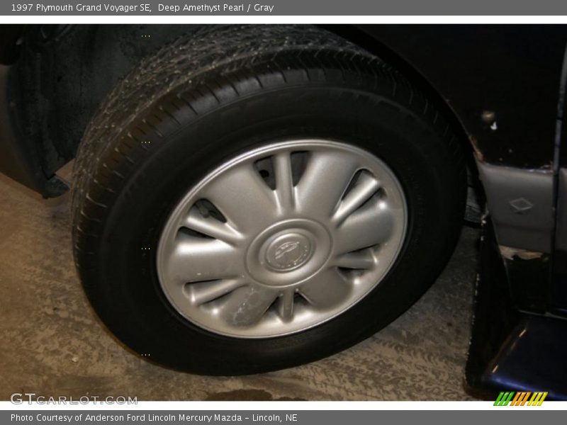 Deep Amethyst Pearl / Gray 1997 Plymouth Grand Voyager SE