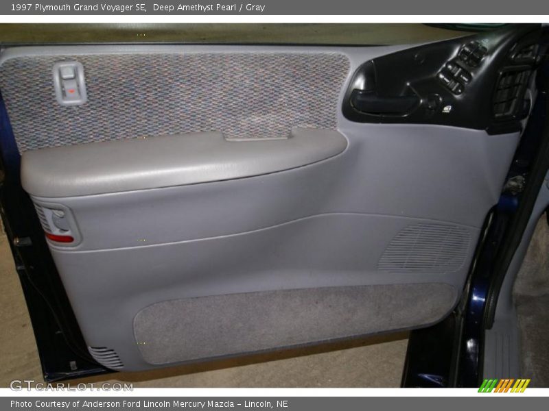 Deep Amethyst Pearl / Gray 1997 Plymouth Grand Voyager SE
