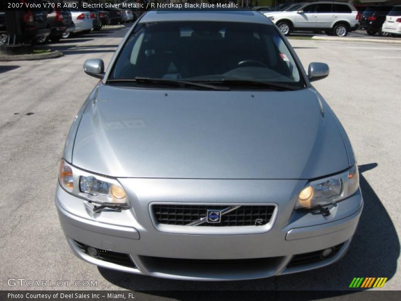 Electric Silver Metallic / R Nordkap Black/Blue Metallic 2007 Volvo V70 R AWD