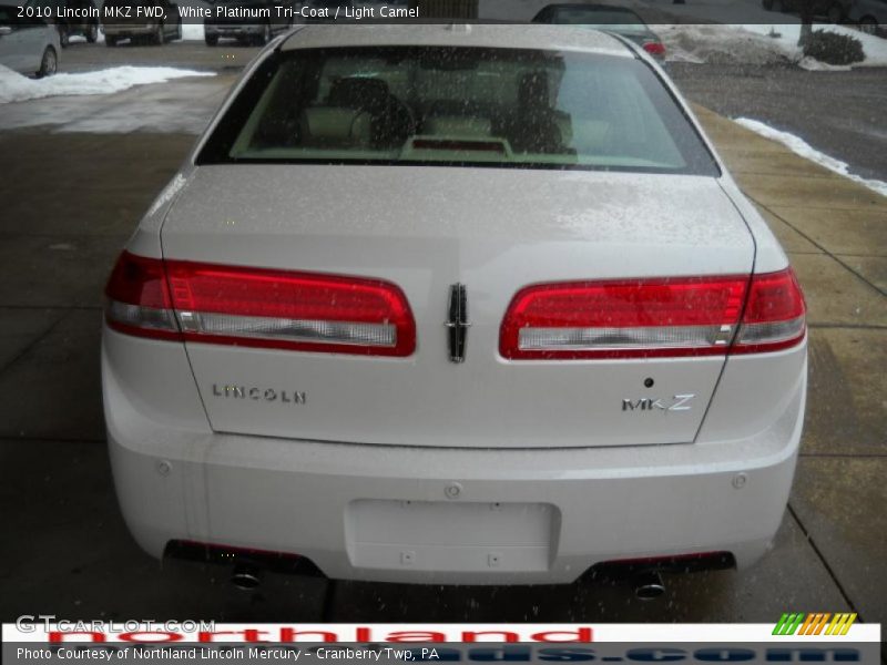 White Platinum Tri-Coat / Light Camel 2010 Lincoln MKZ FWD