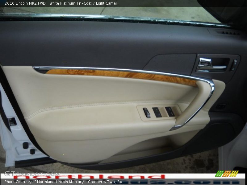White Platinum Tri-Coat / Light Camel 2010 Lincoln MKZ FWD