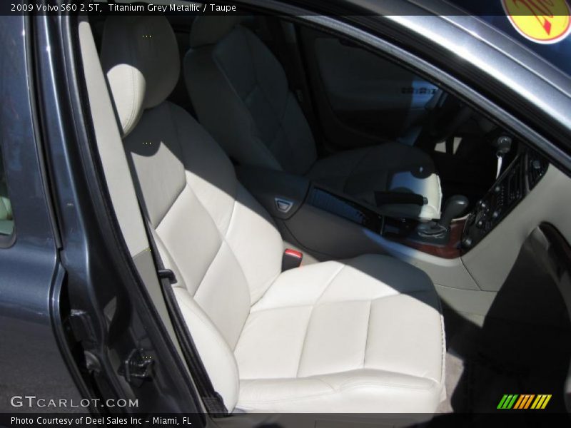 Titanium Grey Metallic / Taupe 2009 Volvo S60 2.5T
