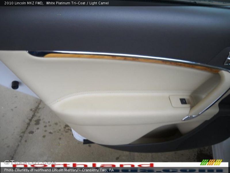 White Platinum Tri-Coat / Light Camel 2010 Lincoln MKZ FWD