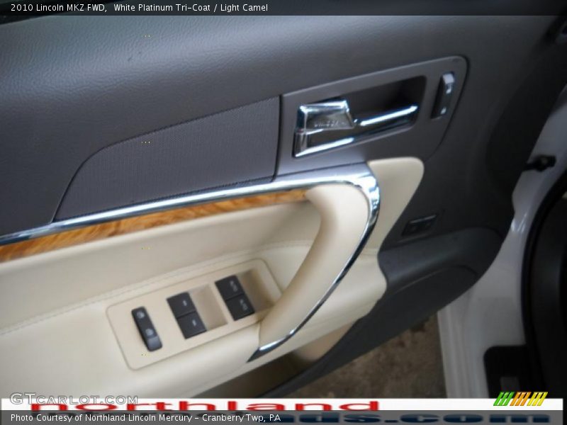 White Platinum Tri-Coat / Light Camel 2010 Lincoln MKZ FWD