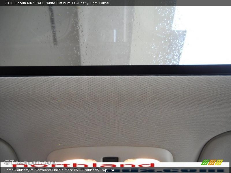 White Platinum Tri-Coat / Light Camel 2010 Lincoln MKZ FWD