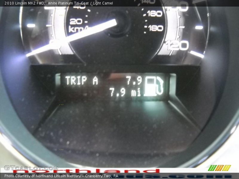 White Platinum Tri-Coat / Light Camel 2010 Lincoln MKZ FWD