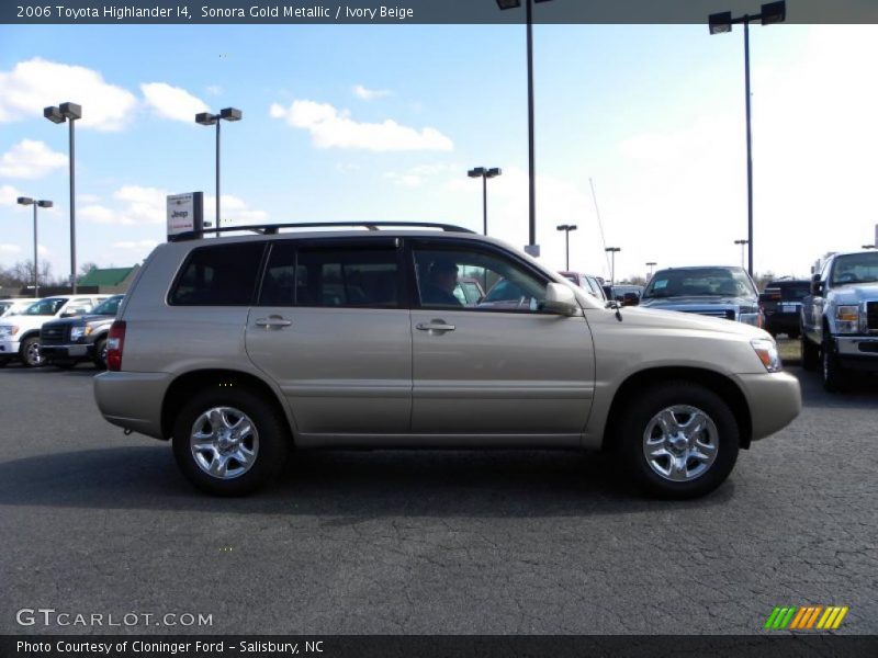 Sonora Gold Metallic / Ivory Beige 2006 Toyota Highlander I4