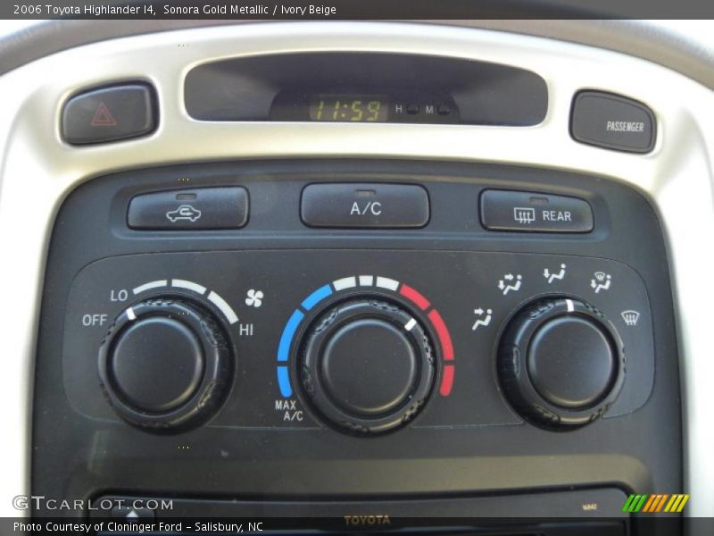 Sonora Gold Metallic / Ivory Beige 2006 Toyota Highlander I4