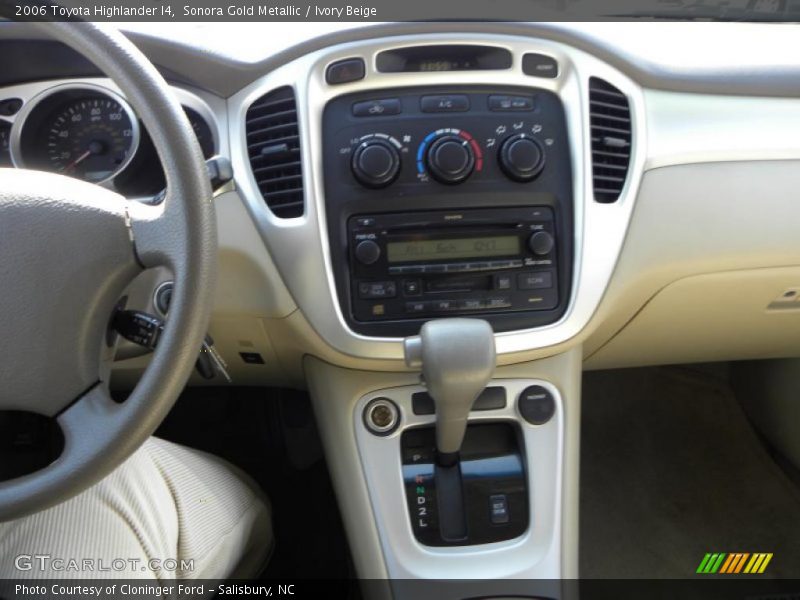 Sonora Gold Metallic / Ivory Beige 2006 Toyota Highlander I4