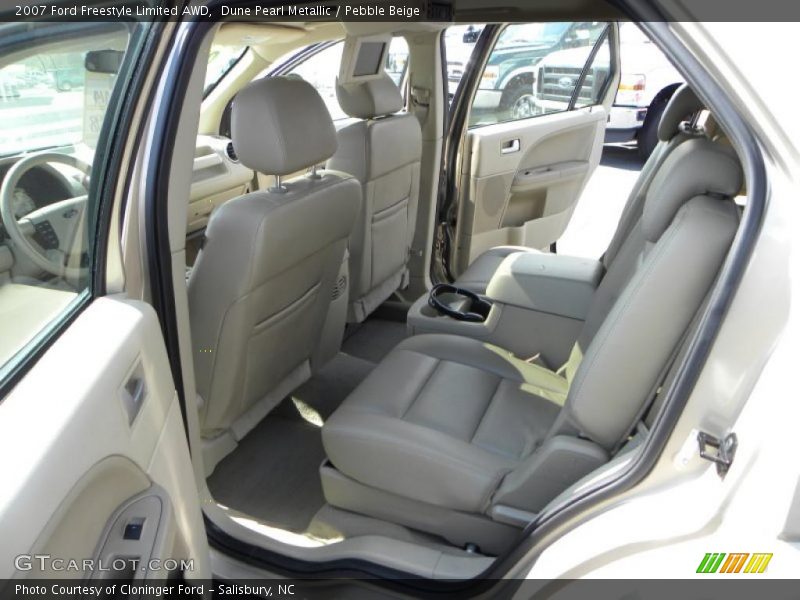 Dune Pearl Metallic / Pebble Beige 2007 Ford Freestyle Limited AWD