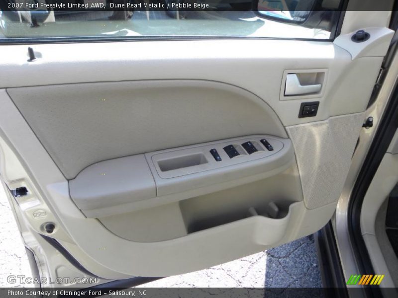 Dune Pearl Metallic / Pebble Beige 2007 Ford Freestyle Limited AWD