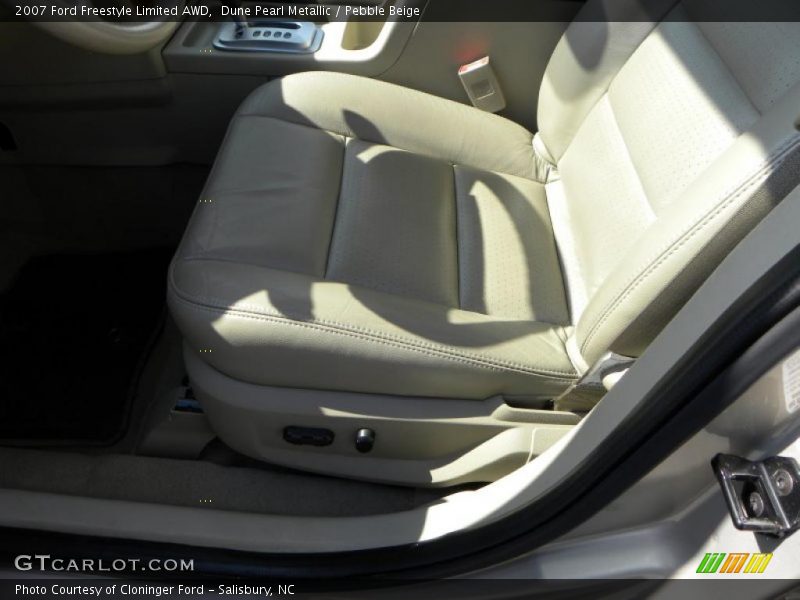 Dune Pearl Metallic / Pebble Beige 2007 Ford Freestyle Limited AWD
