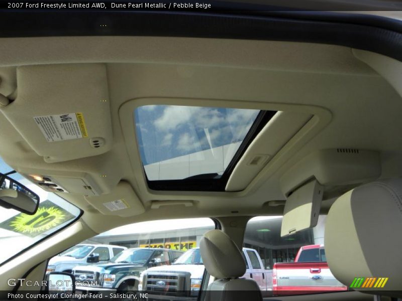 Dune Pearl Metallic / Pebble Beige 2007 Ford Freestyle Limited AWD
