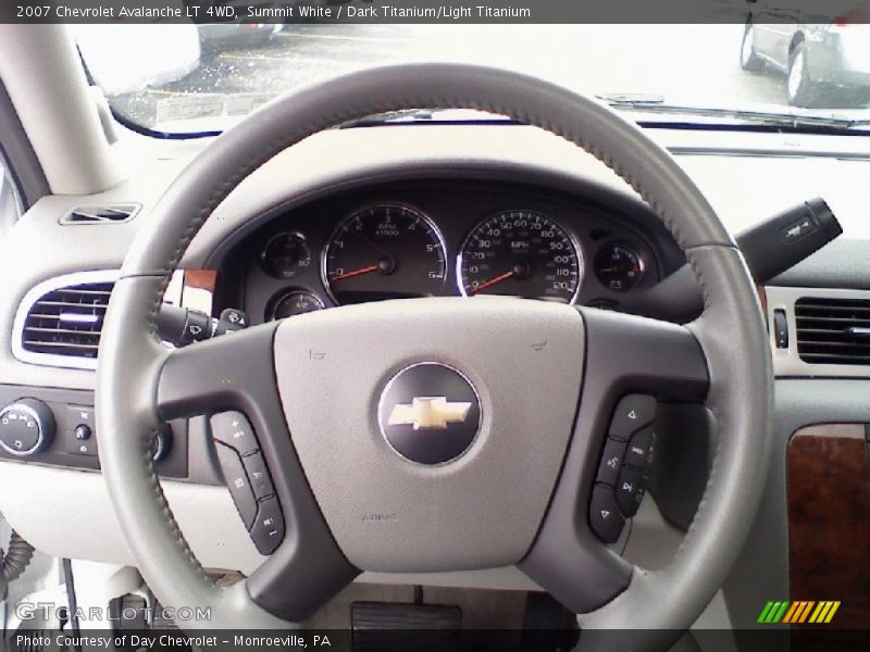 Summit White / Dark Titanium/Light Titanium 2007 Chevrolet Avalanche LT 4WD