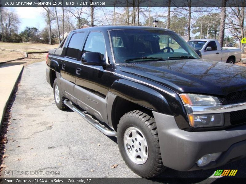 Black / Dark Charcoal 2003 Chevrolet Avalanche 1500