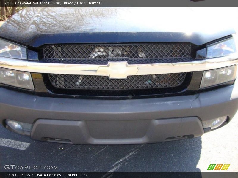 Black / Dark Charcoal 2003 Chevrolet Avalanche 1500