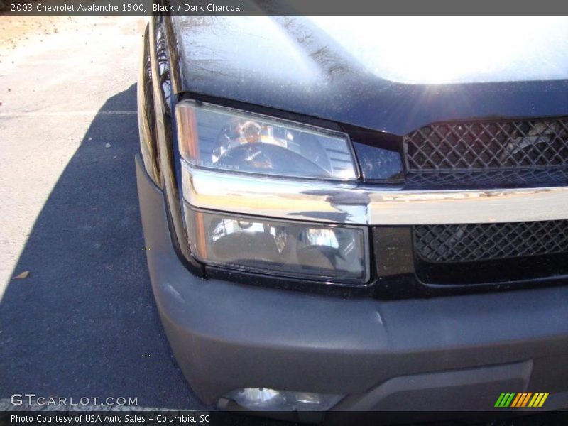 Black / Dark Charcoal 2003 Chevrolet Avalanche 1500