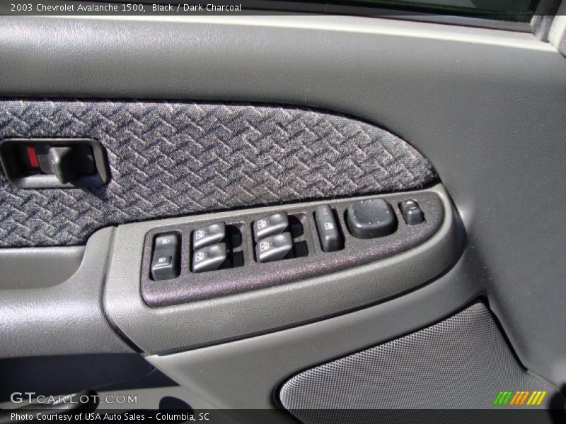 Black / Dark Charcoal 2003 Chevrolet Avalanche 1500