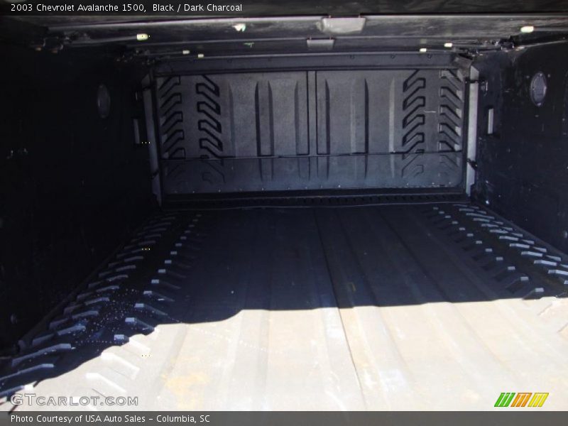 Black / Dark Charcoal 2003 Chevrolet Avalanche 1500