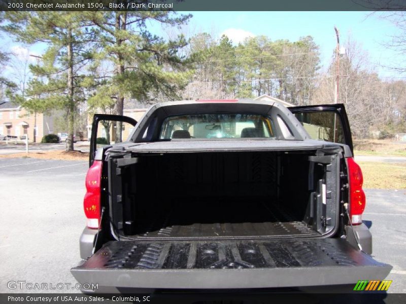 Black / Dark Charcoal 2003 Chevrolet Avalanche 1500