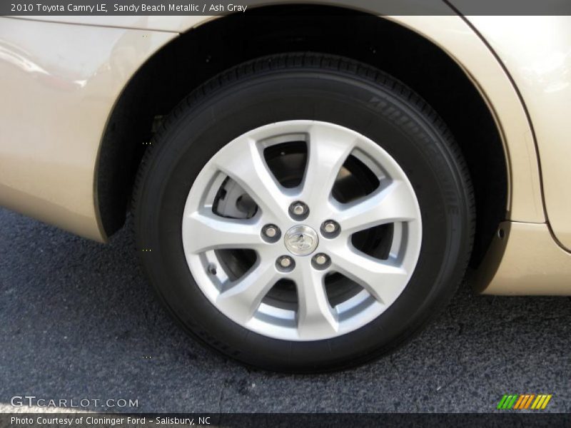 Sandy Beach Metallic / Ash Gray 2010 Toyota Camry LE