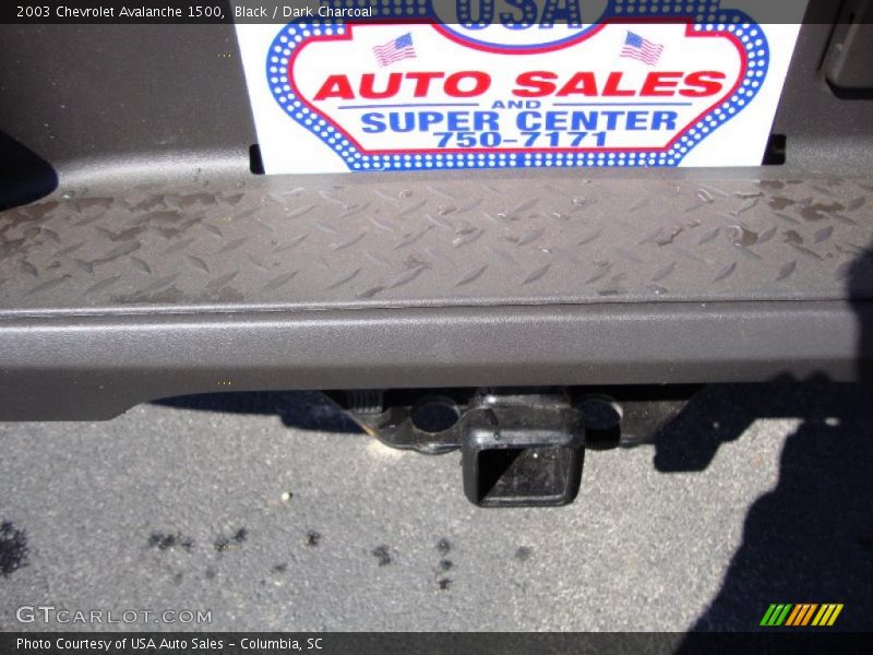 Black / Dark Charcoal 2003 Chevrolet Avalanche 1500