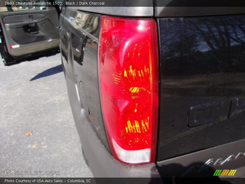 Black / Dark Charcoal 2003 Chevrolet Avalanche 1500