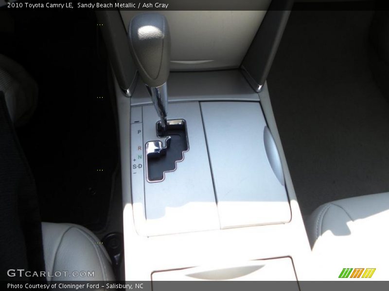 Sandy Beach Metallic / Ash Gray 2010 Toyota Camry LE