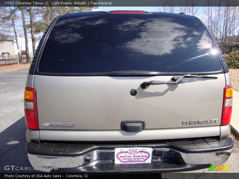 Light Pewter Metallic / Tan/Neutral 2003 Chevrolet Tahoe LS