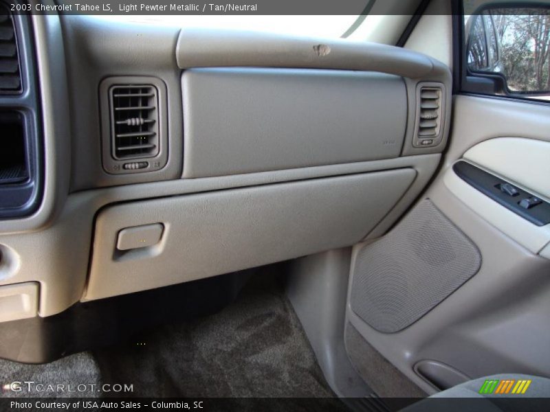 Light Pewter Metallic / Tan/Neutral 2003 Chevrolet Tahoe LS