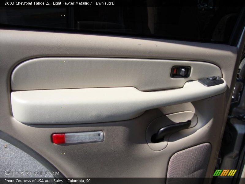 Light Pewter Metallic / Tan/Neutral 2003 Chevrolet Tahoe LS