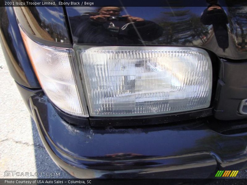 Ebony Black / Beige 2001 Isuzu Trooper Limited