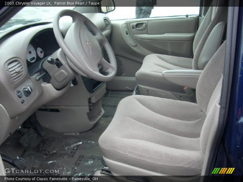 Patriot Blue Pearl / Taupe 2003 Chrysler Voyager LX