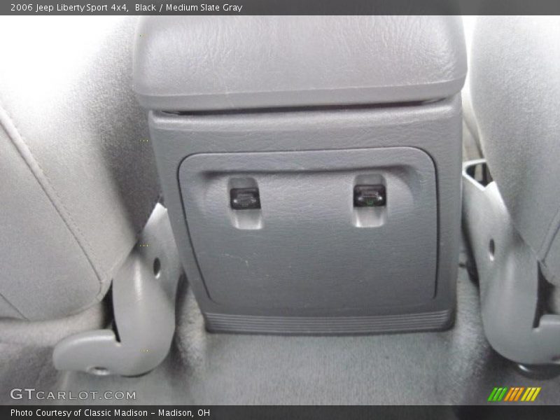 Black / Medium Slate Gray 2006 Jeep Liberty Sport 4x4
