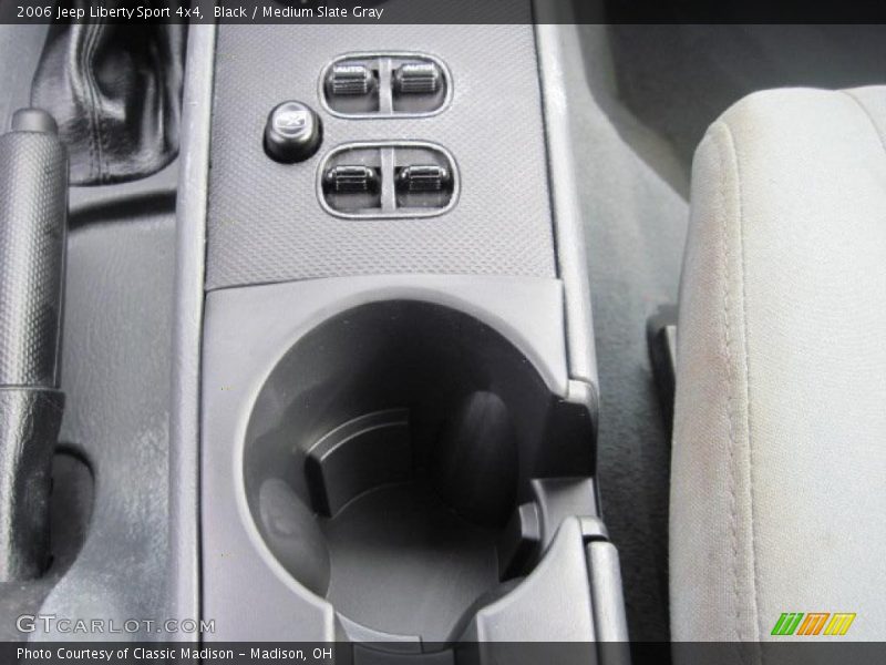 Black / Medium Slate Gray 2006 Jeep Liberty Sport 4x4