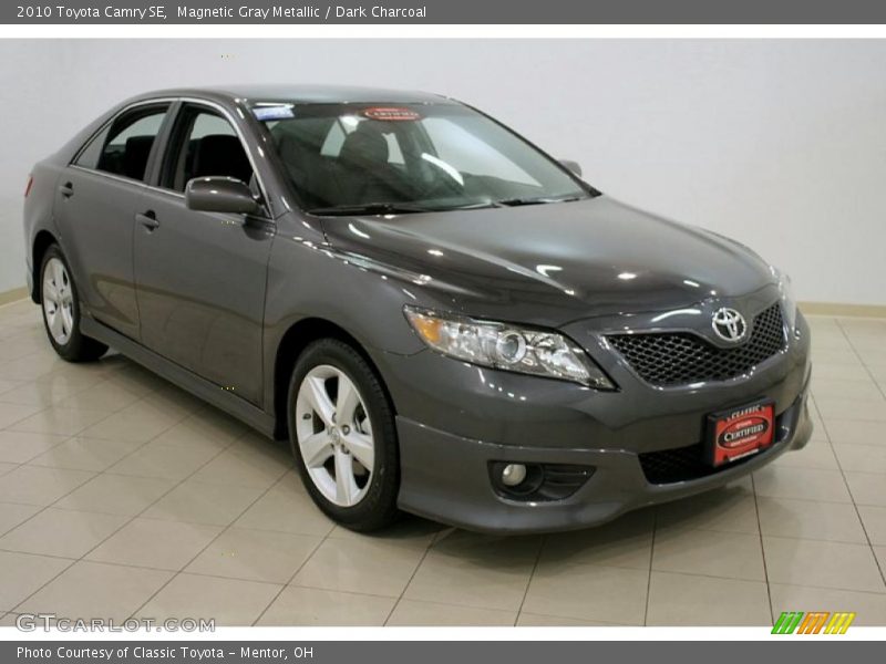 Magnetic Gray Metallic / Dark Charcoal 2010 Toyota Camry SE
