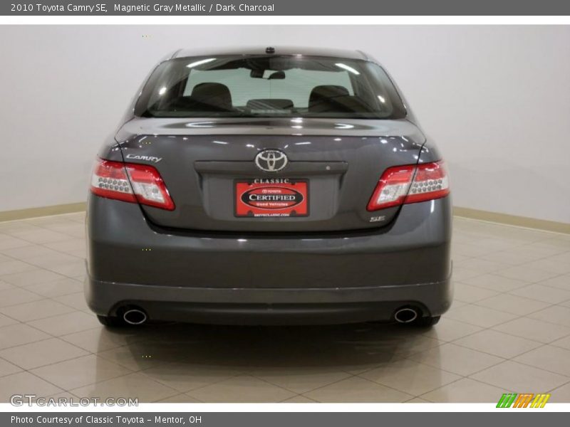 Magnetic Gray Metallic / Dark Charcoal 2010 Toyota Camry SE