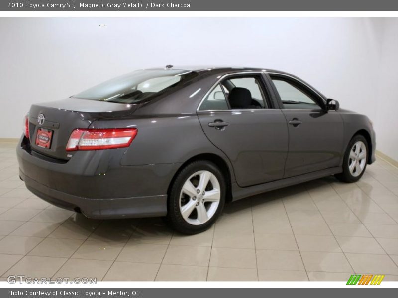 Magnetic Gray Metallic / Dark Charcoal 2010 Toyota Camry SE