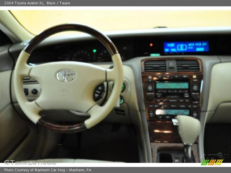 Black / Taupe 2004 Toyota Avalon XL