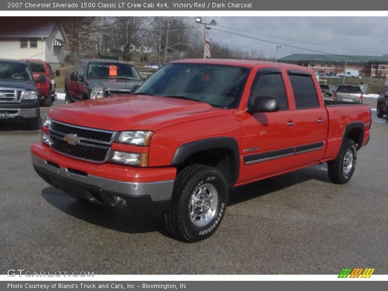 Victory Red / Dark Charcoal 2007 Chevrolet Silverado 1500 Classic LT Crew Cab 4x4