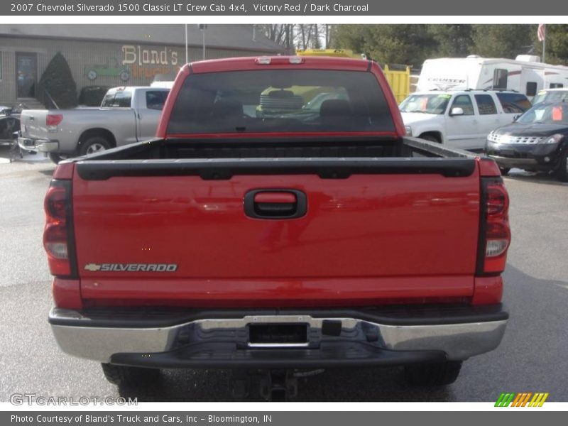 Victory Red / Dark Charcoal 2007 Chevrolet Silverado 1500 Classic LT Crew Cab 4x4