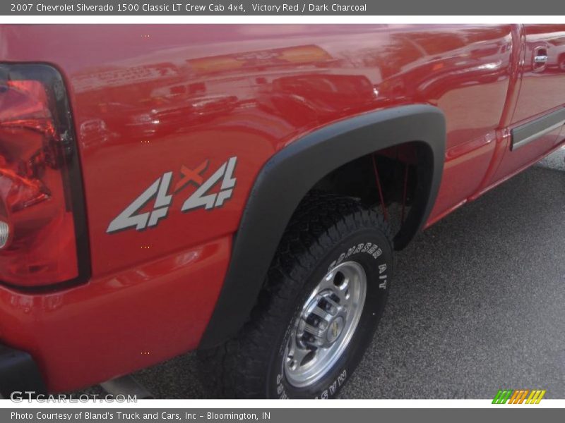 Victory Red / Dark Charcoal 2007 Chevrolet Silverado 1500 Classic LT Crew Cab 4x4