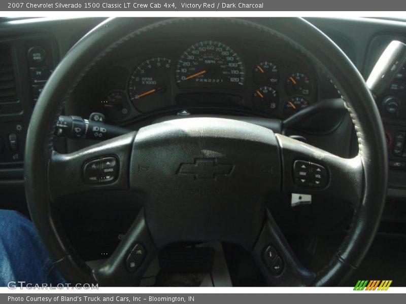 Victory Red / Dark Charcoal 2007 Chevrolet Silverado 1500 Classic LT Crew Cab 4x4